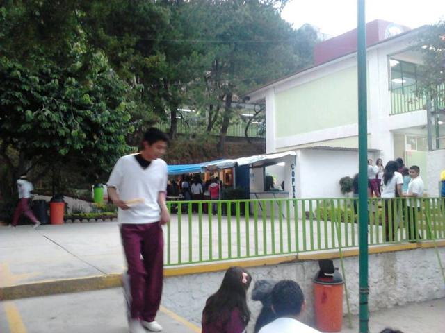 PREPARATORIA OFICIAL ANEXA A LA NORMAL DE NAUCALPAN Conoce